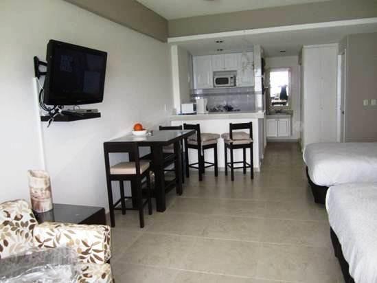 Beachfront Studio Carisa Y Palma Apartment Cancun Room photo